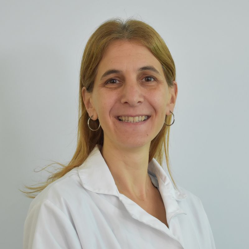 Dra. Andrea Devera